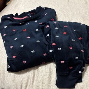 Kate Spafe Navy Pajama Set with Lip Print